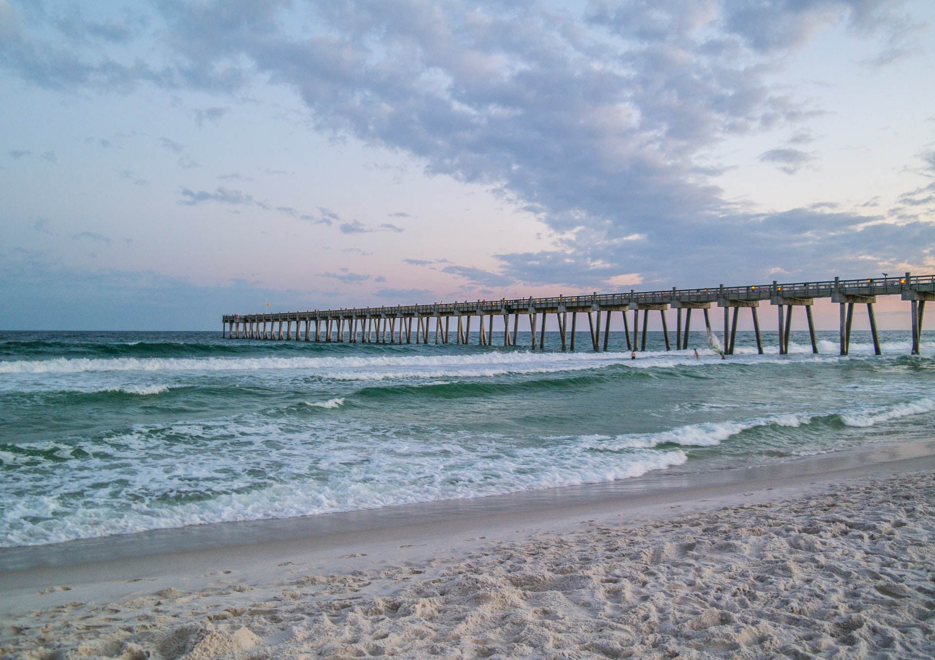 5 Kinds of Fishes You Can Catch in Pensacola from the Beach